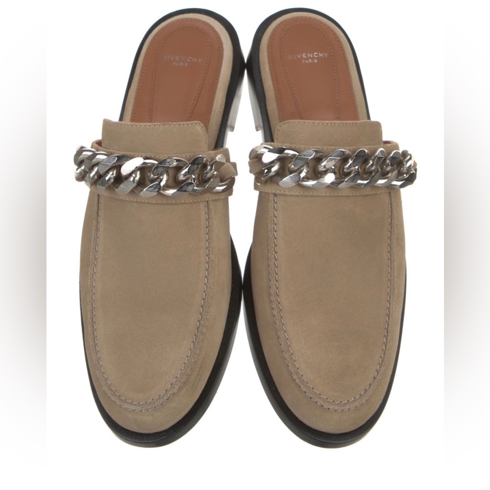 Givenchy Beige suede Silver Toned Chain Mules Flat Shoe Size 40-10